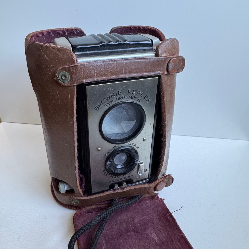 Kodak Brownie Reflex Synchro Camera with Brown Case